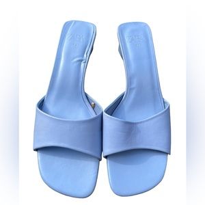 Zara periwinkle slide low block heel size 9